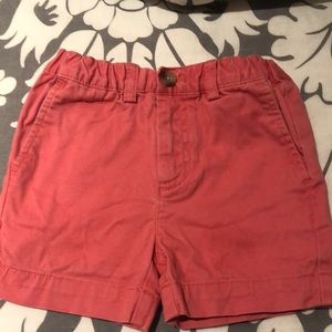 Vineyard Vines salmon colored shorts 2T